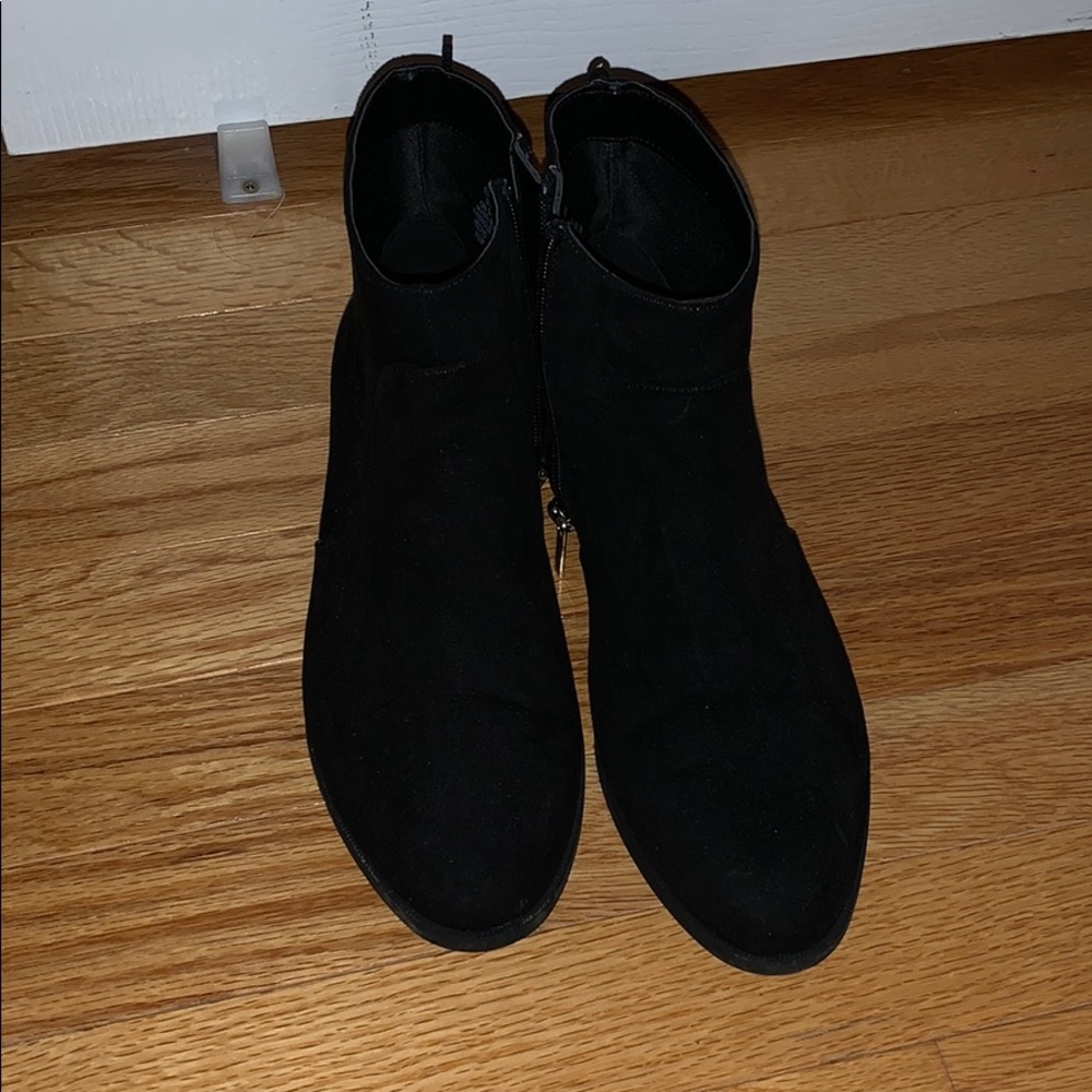 Black Boots